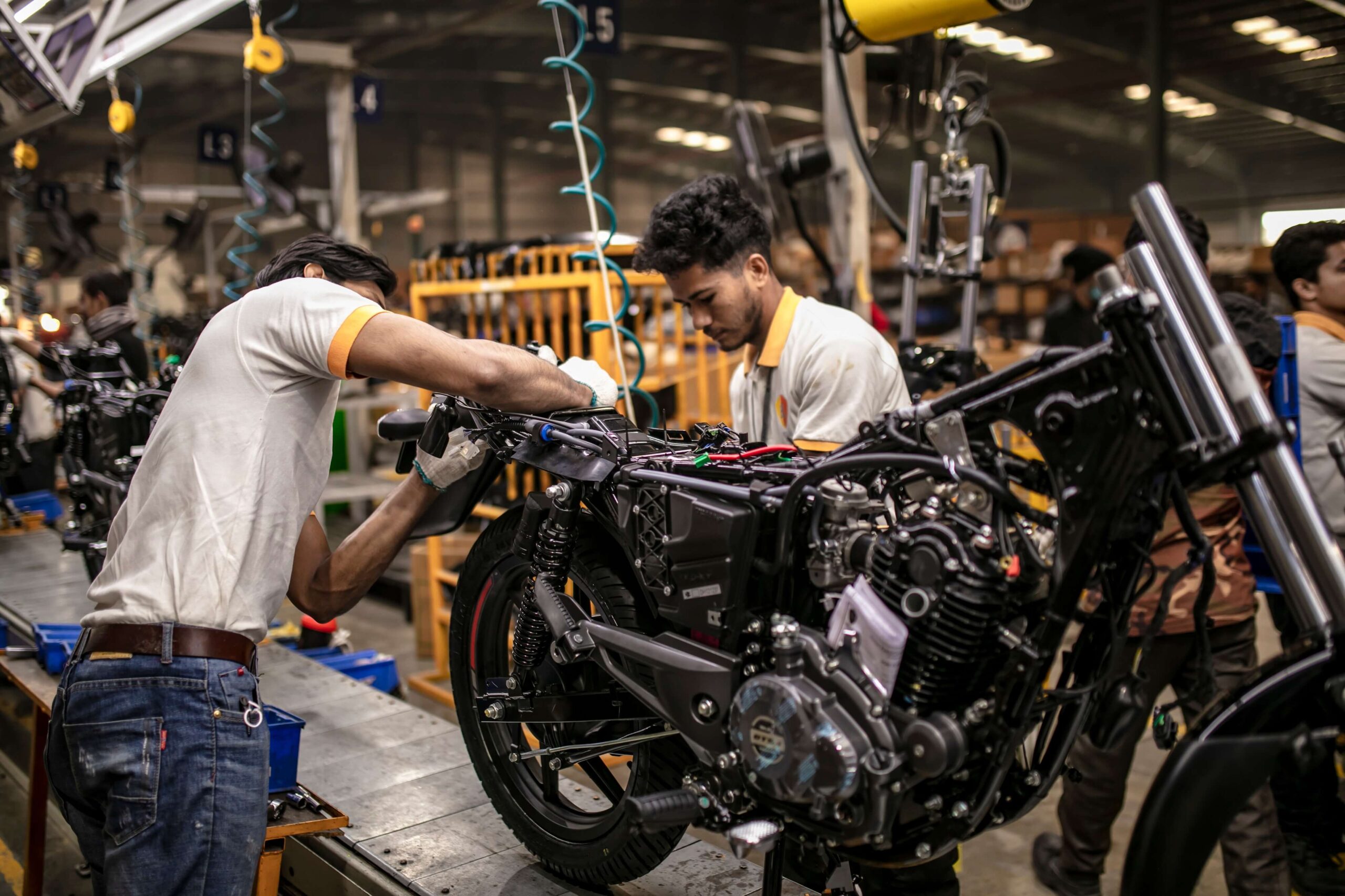 Inside Hulas Auto Craft
